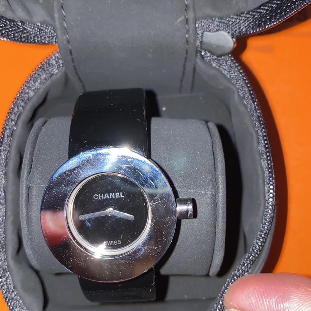 Chanel Watch - Picture 3 of 8